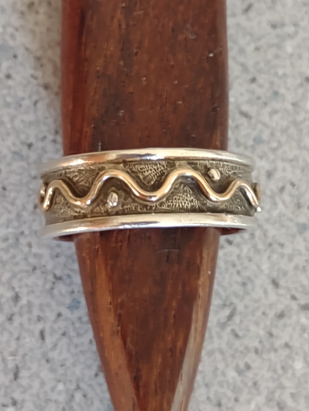 Ed Levin Wave Band(7)